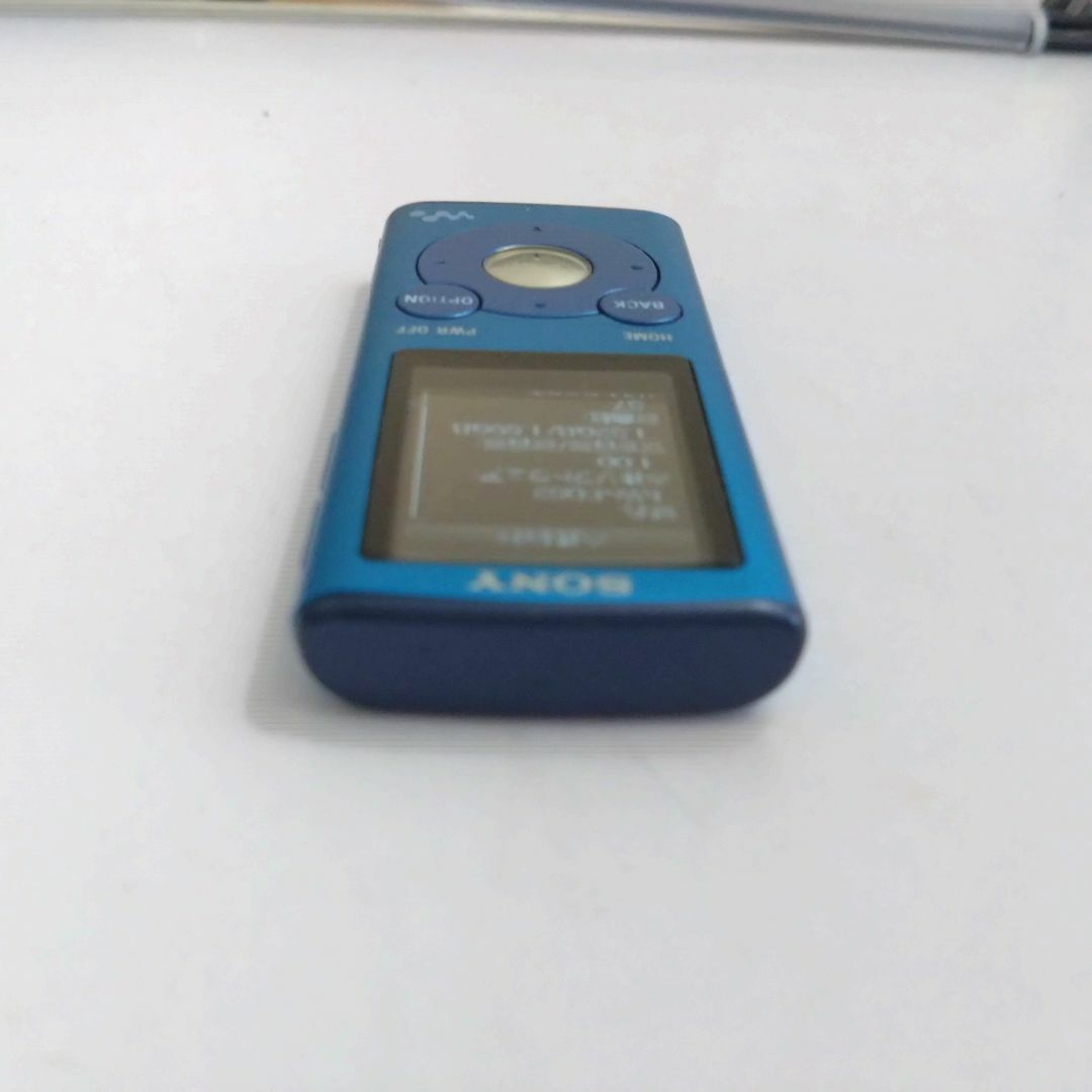 SONY(ソニー)のSONY NW-E052 2GB 青 Walkman 動作中古品 スマホ/家電/カメラのオーディオ機器(ポータブルプレーヤー)の商品写真
