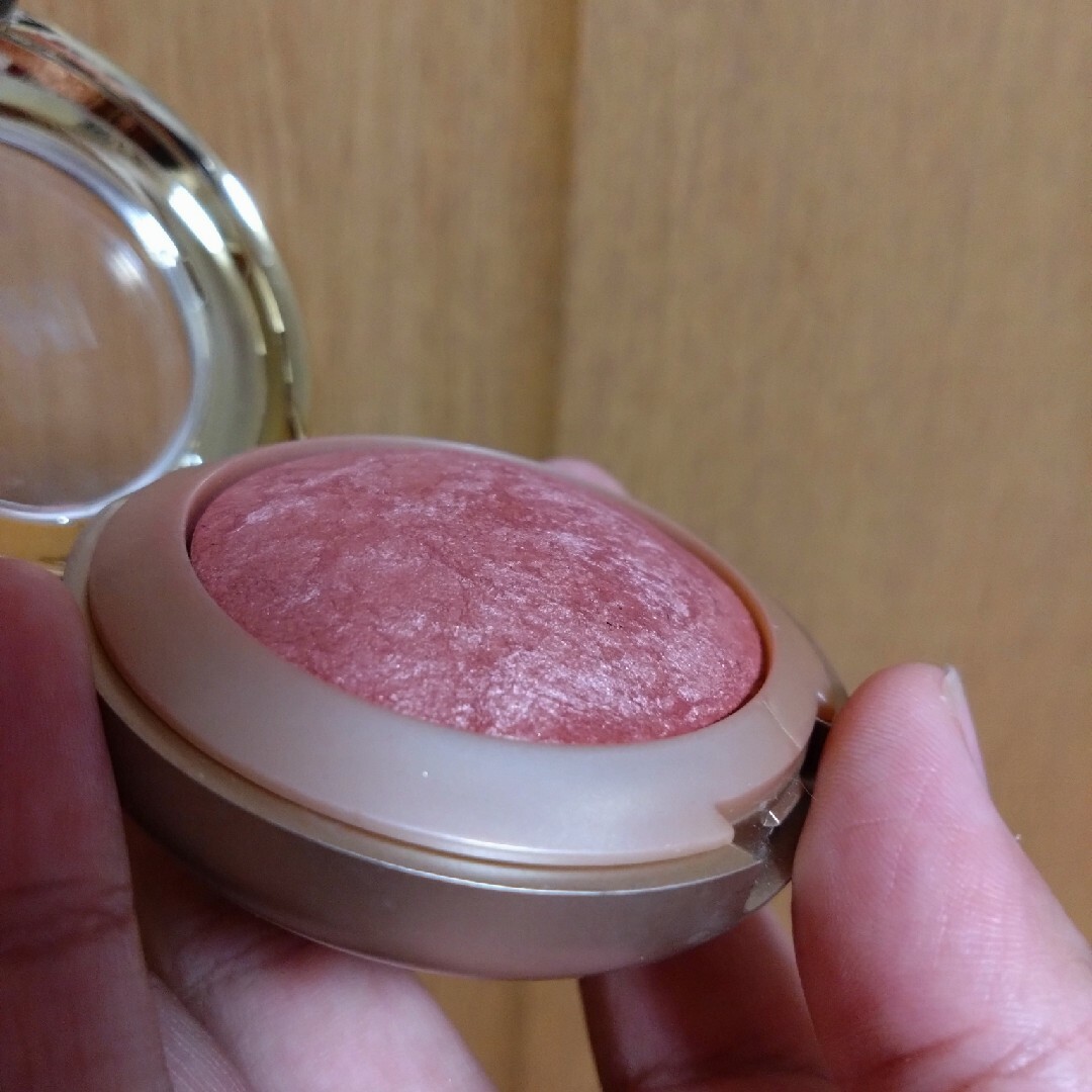 elf(エルフ)のmilani コスメ/美容のベースメイク/化粧品(チーク)の商品写真