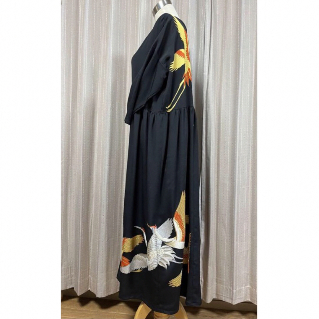 着物リメイク ロング ワンピース 黒留袖 ハンドメイド 古布 レディースの水着/浴衣(着物)の商品写真