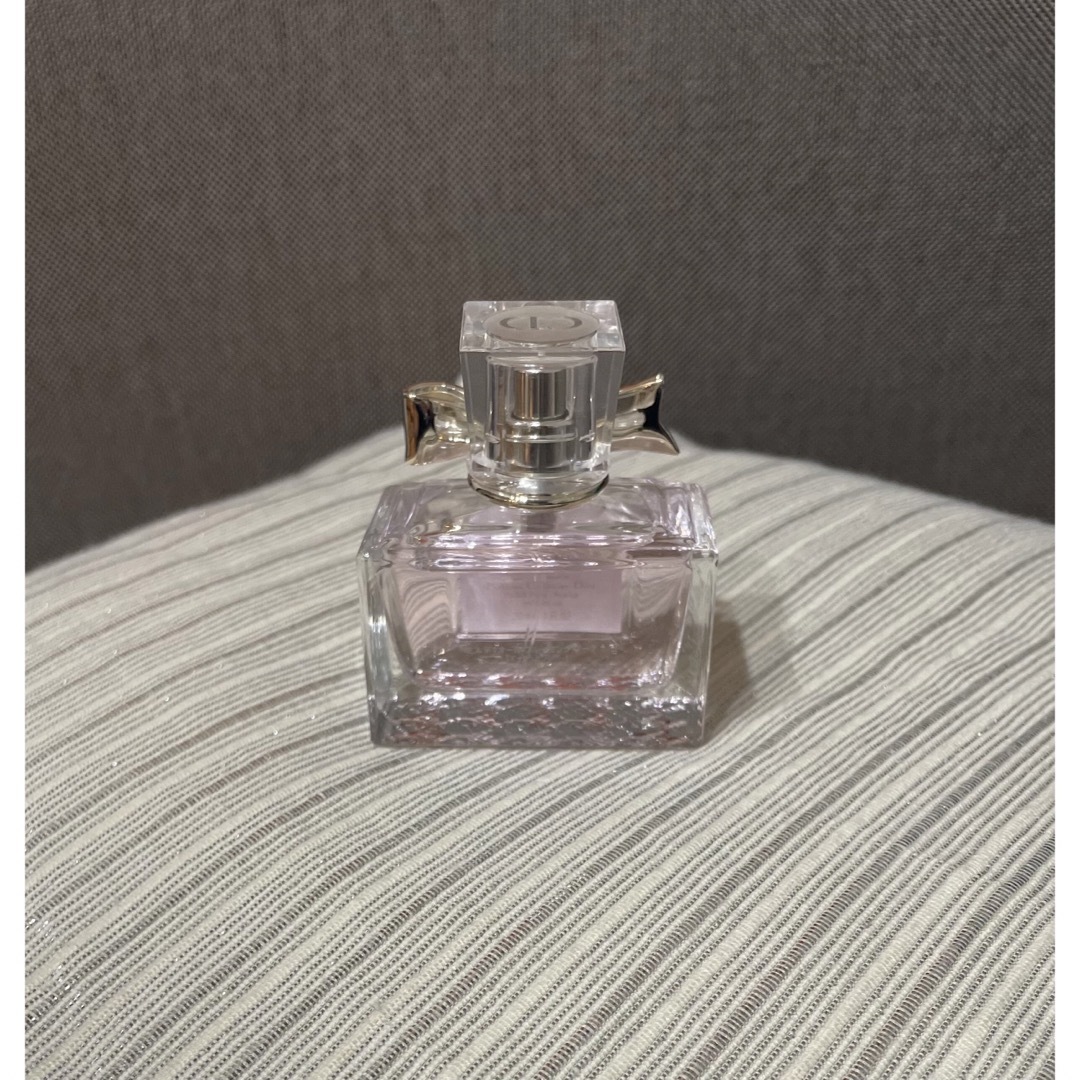 Christian Dior(クリスチャンディオール)のミス ディオール ブルーミングブーケ / 本体 / 30mL コスメ/美容の香水(香水(女性用))の商品写真