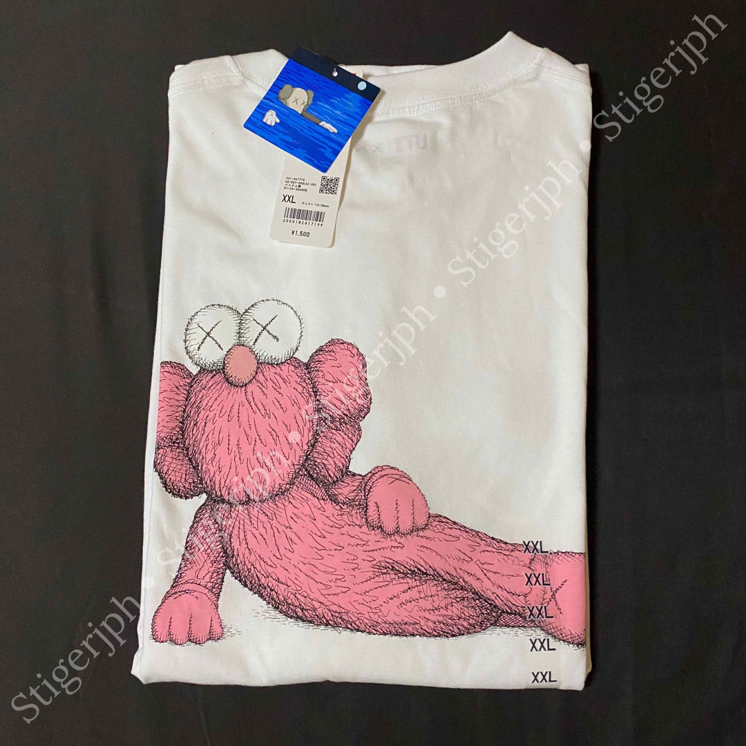 UNIQLO(ユニクロ)のユニクロ　カウズ Tシャツ 半袖 ピンク XXLサイズ メンズのトップス(Tシャツ/カットソー(半袖/袖なし))の商品写真