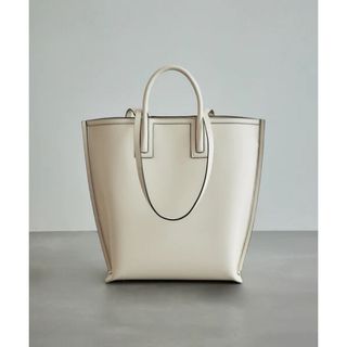 ロペ(ROPE’)の美品　2way ホワイト　トートバッグ(トートバッグ)