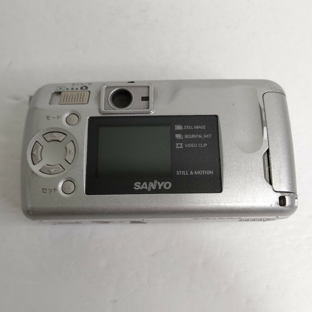 SANYO(サンヨー)のSANYO　DSC-R1 コンパクトデジタルカメラ　希少レトロ　サンヨー　電池式 スマホ/家電/カメラのカメラ(コンパクトデジタルカメラ)の商品写真