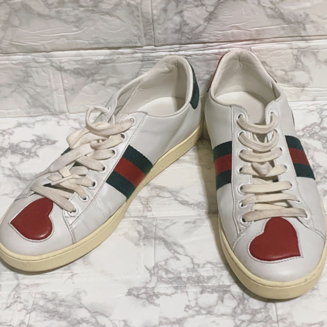 Gucci - 格安❤️GUCCI❤️エースグッチハート刺繍スニーカーの通販 by