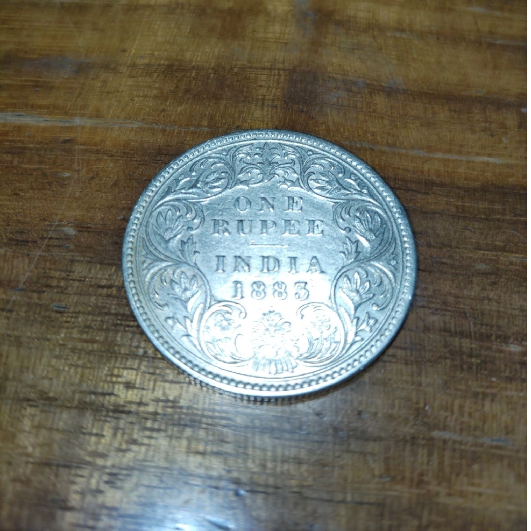 英領インド ゴシッククラウン銀貨1885年② エンタメ/ホビーのコレクション(その他)の商品写真