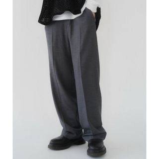 ステュディオス(STUDIOUS)のKnuth Marf centerpress relax pants(スラックス)