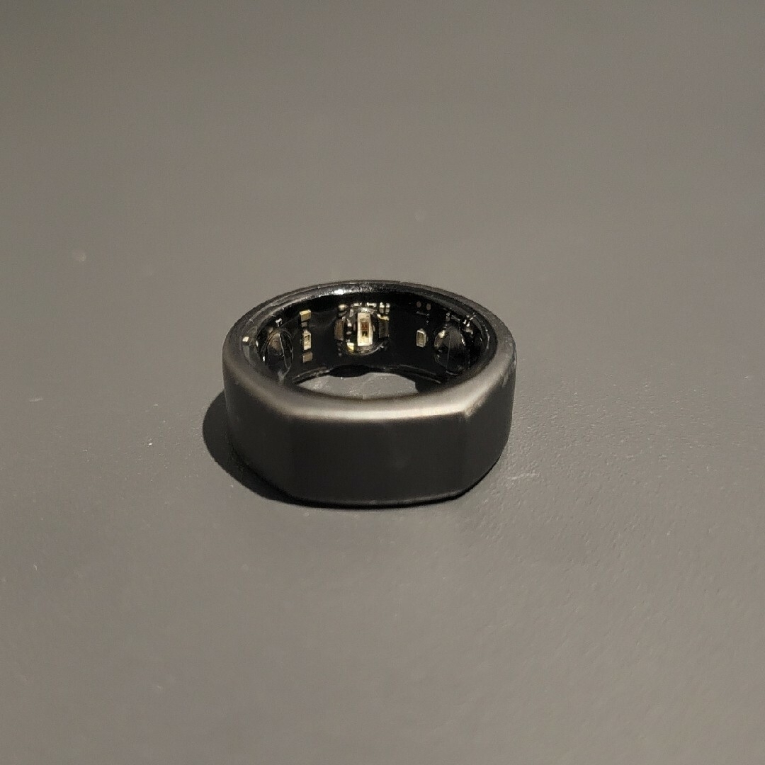 Oura Ring （Gen:3、size:6、color:mat black） レディースのアクセサリー(リング(指輪))の商品写真