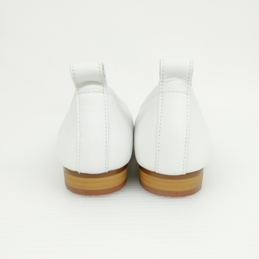 DIANA(ダイアナ)の美品 フラット パンプス フラットシューズ バレエ プレーン 23cm ホワイト レディースの靴/シューズ(ハイヒール/パンプス)の商品写真
