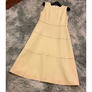 フォクシー(FOXEY)のフォクシー★Dress"Torte"３８　ホワイト(ひざ丈ワンピース)