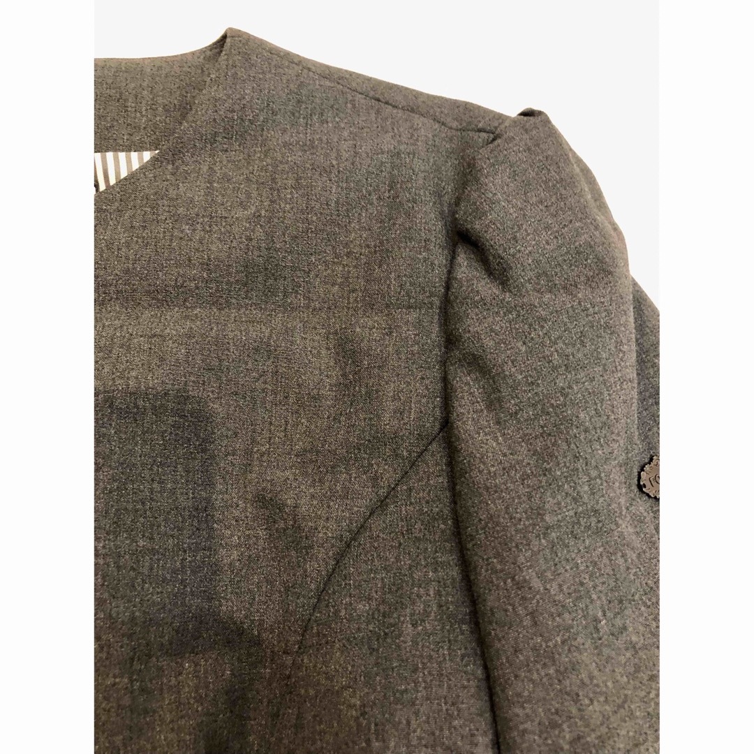 FOXEY NEW YORK(フォクシーニューヨーク)の未使用　フォクシー中綿パフ袖ジャケット　38 レディースのワンピース(ひざ丈ワンピース)の商品写真