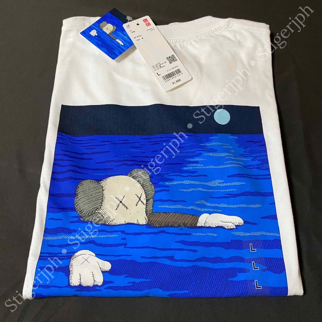 UNIQLO(ユニクロ)のユニクロ　カウズ Tシャツ 半袖 ブルー Lサイズ メンズのトップス(Tシャツ/カットソー(半袖/袖なし))の商品写真