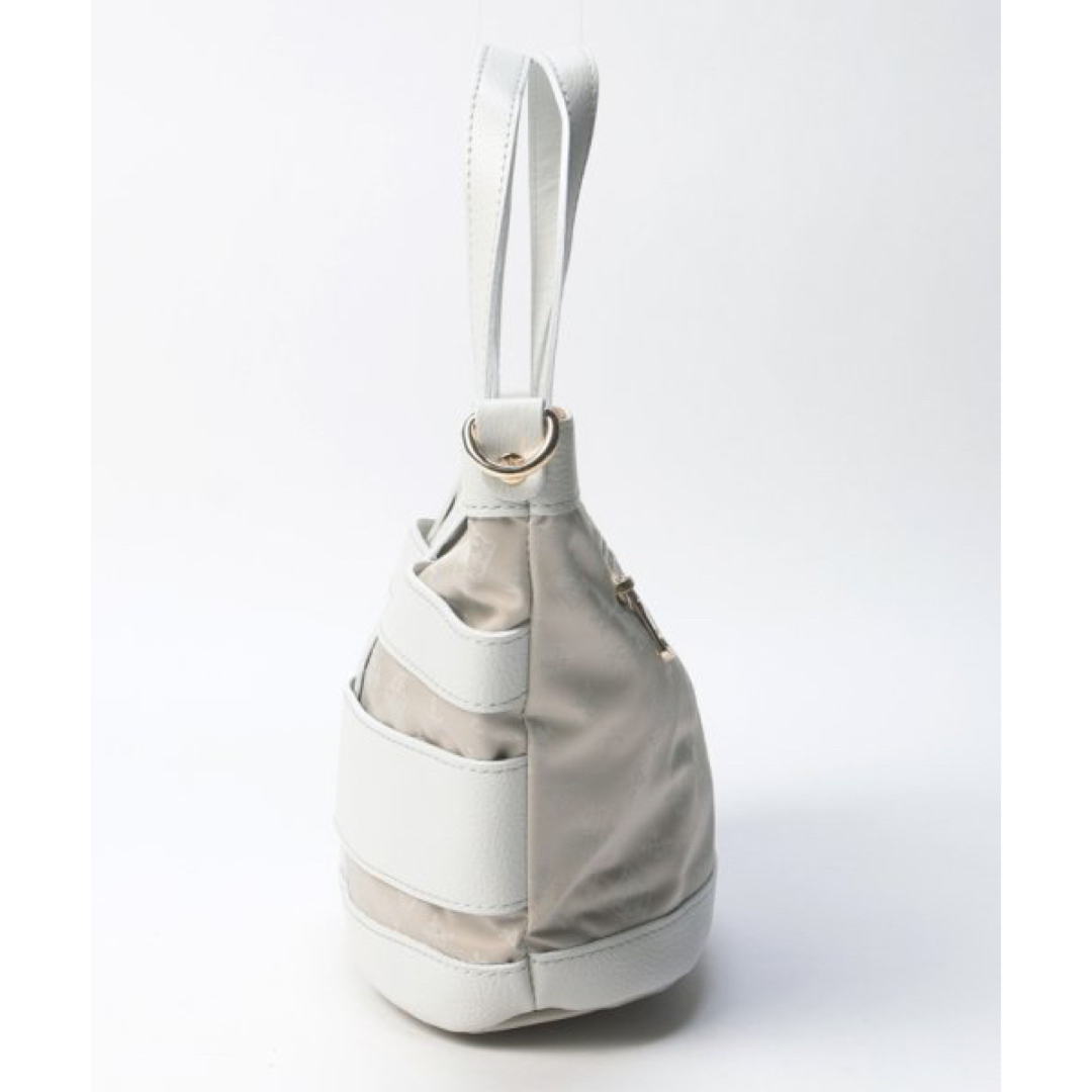 Russet(ラシット)の新品✨タグ付き♪定価28,600円　ラシット　牛革　バッグ　大特価‼️   レディースのバッグ(ショルダーバッグ)の商品写真