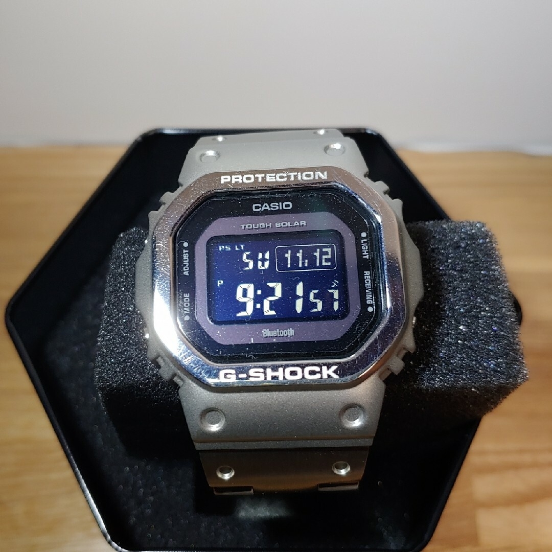 G-SHOCK(ジーショック)のG-SHOCK　5600 チタンシルバーベルト　カスタム メンズの時計(腕時計(デジタル))の商品写真