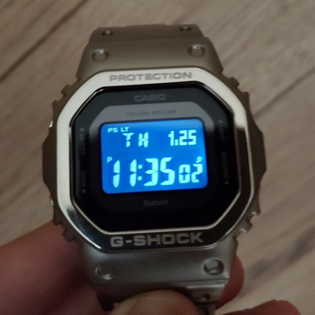 G-SHOCK(ジーショック)のG-SHOCK　5600 チタンシルバーベルト　カスタム メンズの時計(腕時計(デジタル))の商品写真