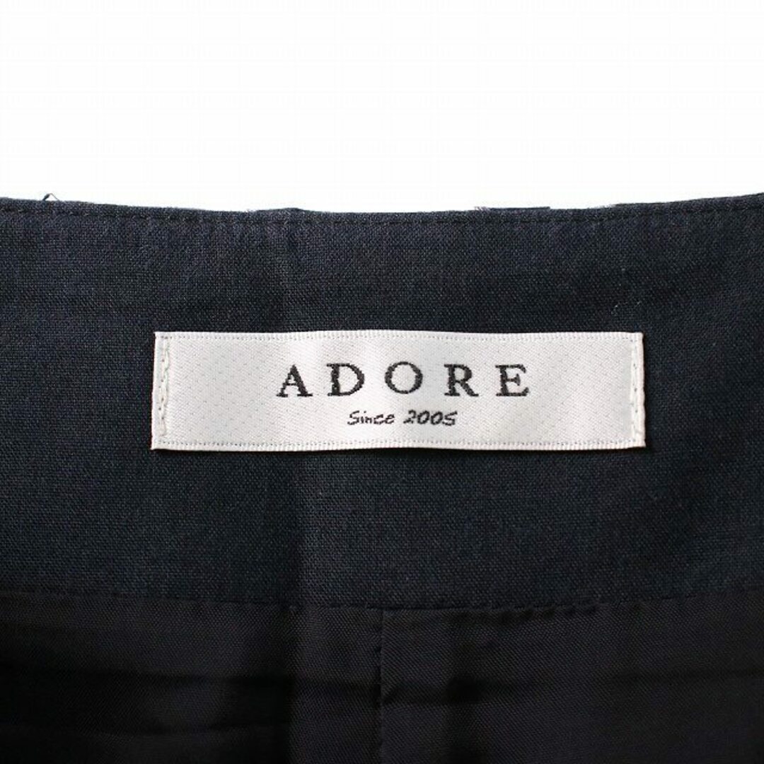 ADORE(アドーア)のアドーア キュロット ショートパンツ タック 花柄 ストレッチ 36 S 黒 白 レディースのパンツ(キュロット)の商品写真