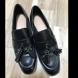 ザラ(ZARA)のZARA  ザラ  タッセルローファー　24.5cm(ローファー/革靴)