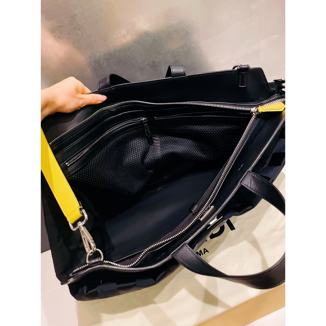 FENDI ショルダーバッグ