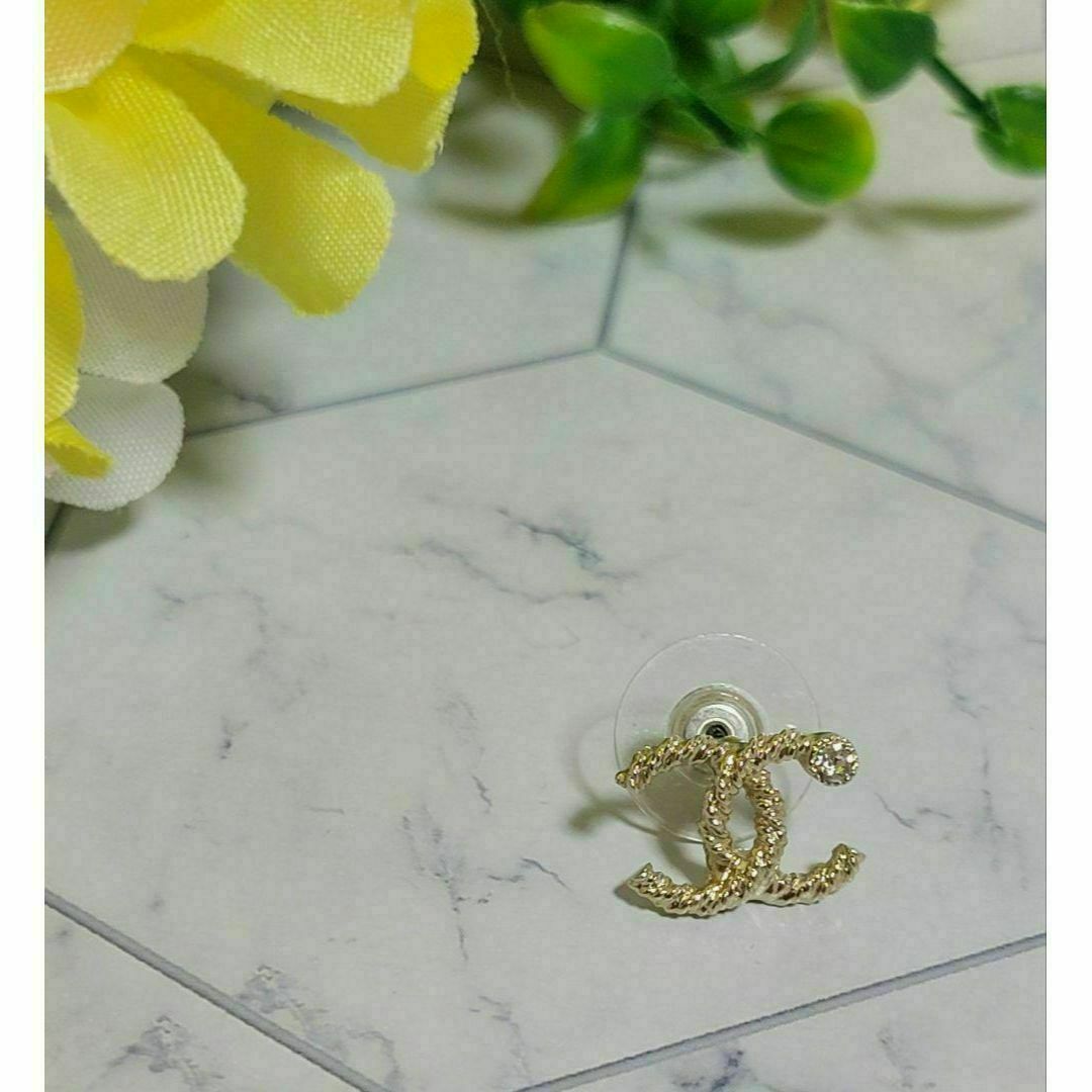 CHANEL - CHANEL ココマーク ゴールド キラキラ ビジュー ピアス 片耳