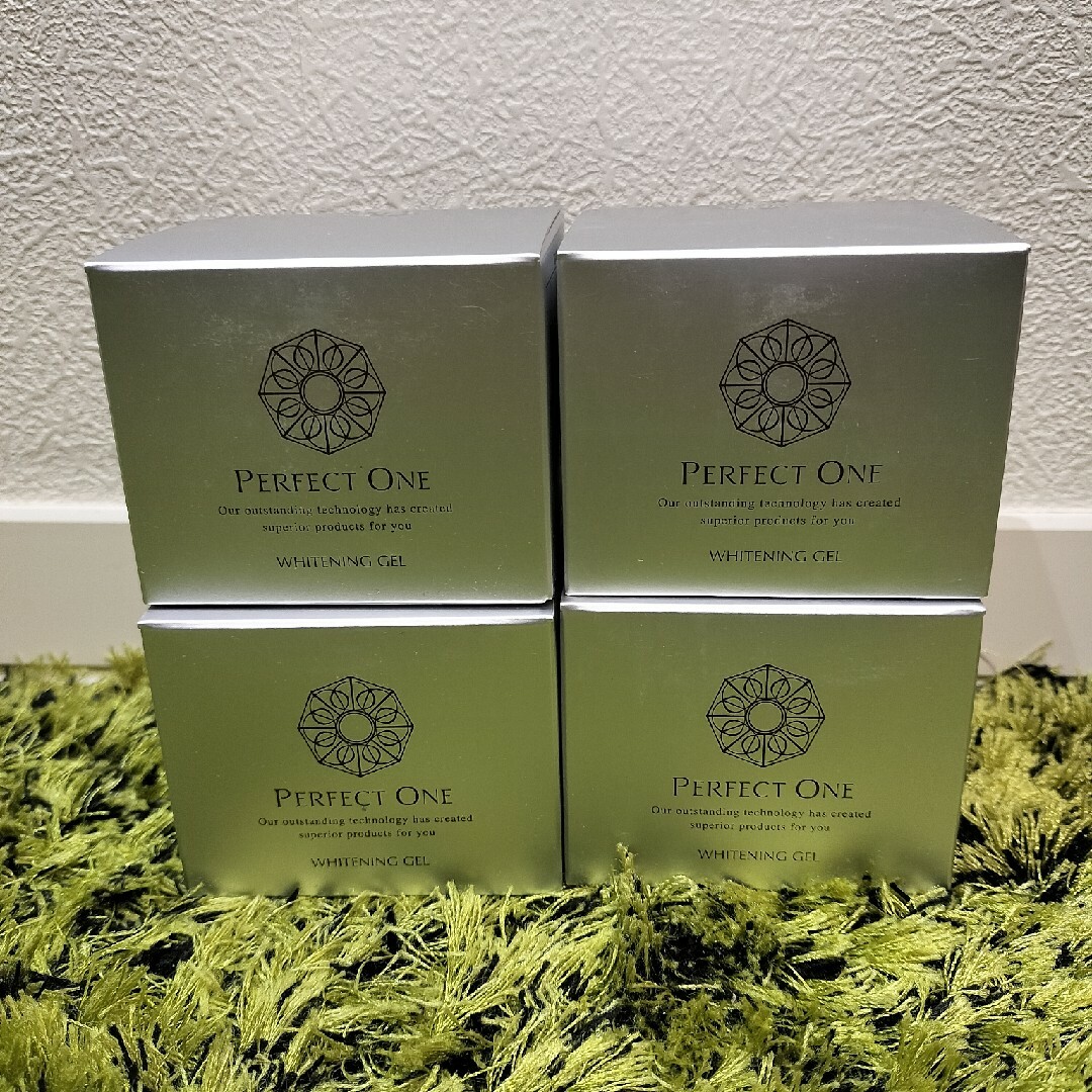 パーフェクトワン 薬用ホワイトニングジェル 75g×4 パーフェクトワン 薬用ホワイトニングジェル 75g×4