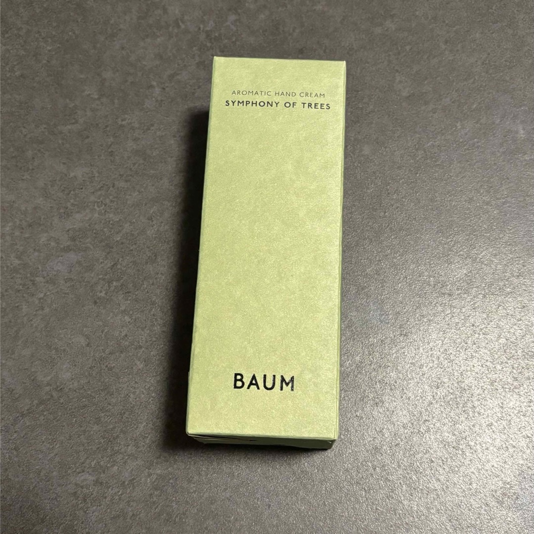 BAUM アロマティックハンドクリーム　シンフォニーオブツリー コスメ/美容のボディケア(ハンドクリーム)の商品写真