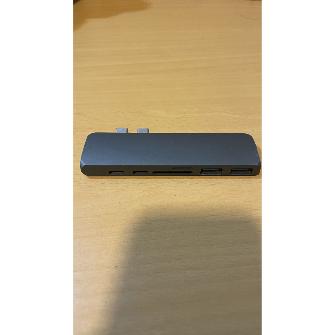 USB-C ハブ スマホ/家電/カメラのPC/タブレット(PC周辺機器)の商品写真