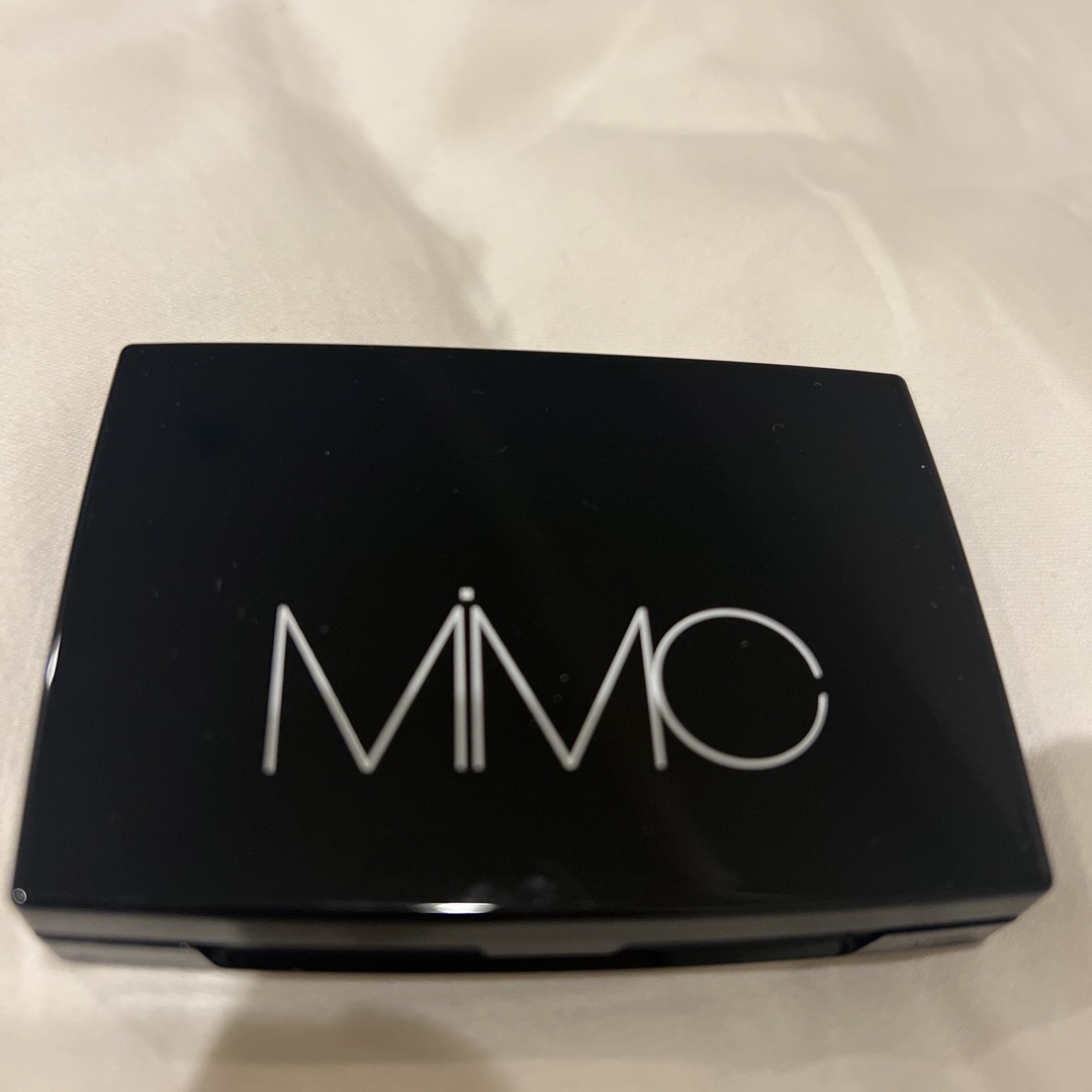 MiMC(エムアイエムシー)のMiMC アイシャドウ コスメ/美容のベースメイク/化粧品(アイシャドウ)の商品写真