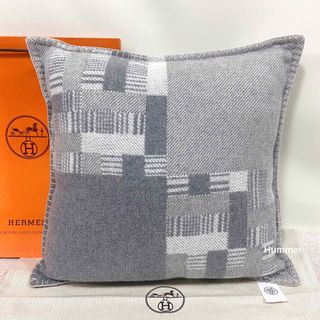 エルメス(Hermes)のmach mama様 エルメス ロゴ クッション ウール/カシミヤ タグ 保存袋(クッション)