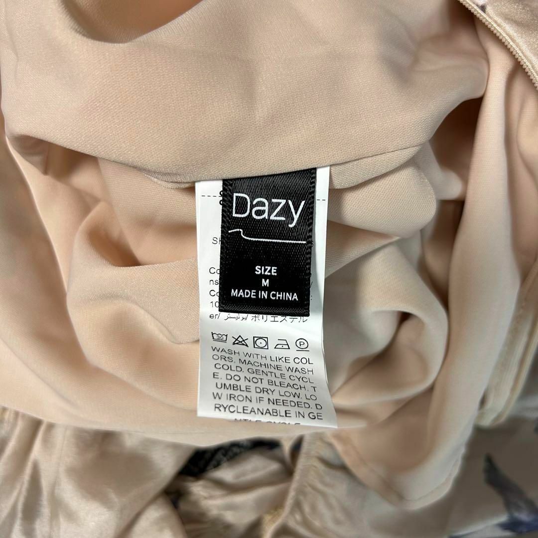 DazyClair(デイジークレア)の美品✨【Dazy】シアーワンピース　総柄　リボン　透け感　裏地　ベージュ　M レディースのワンピース(ロングワンピース/マキシワンピース)の商品写真