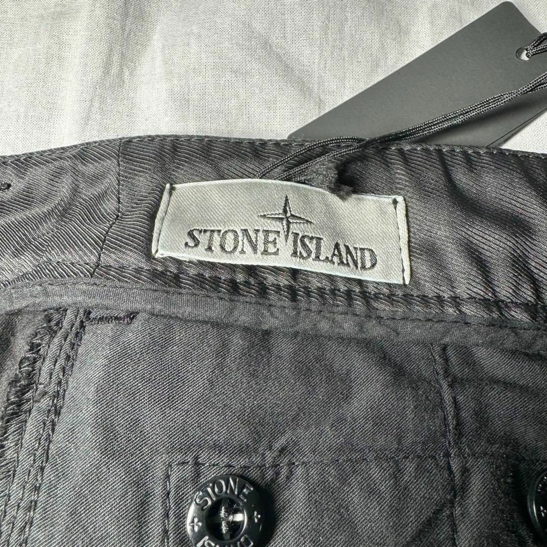 STONE ISLAND(ストーンアイランド)の新品格安 ストーンアイランド カーゴパンツ ブラック サイズ30 2023 メンズのパンツ(ワークパンツ/カーゴパンツ)の商品写真