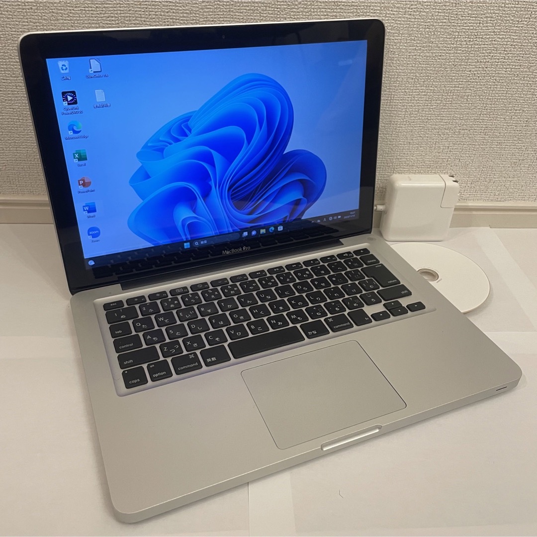 美品 新品電池 MacBook Pro windows11 office