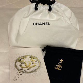 シャネル(CHANEL)のCHANEL【シャネル】2023ホリデー限定チャーム&巾着&メッセージカード(ショップ袋)