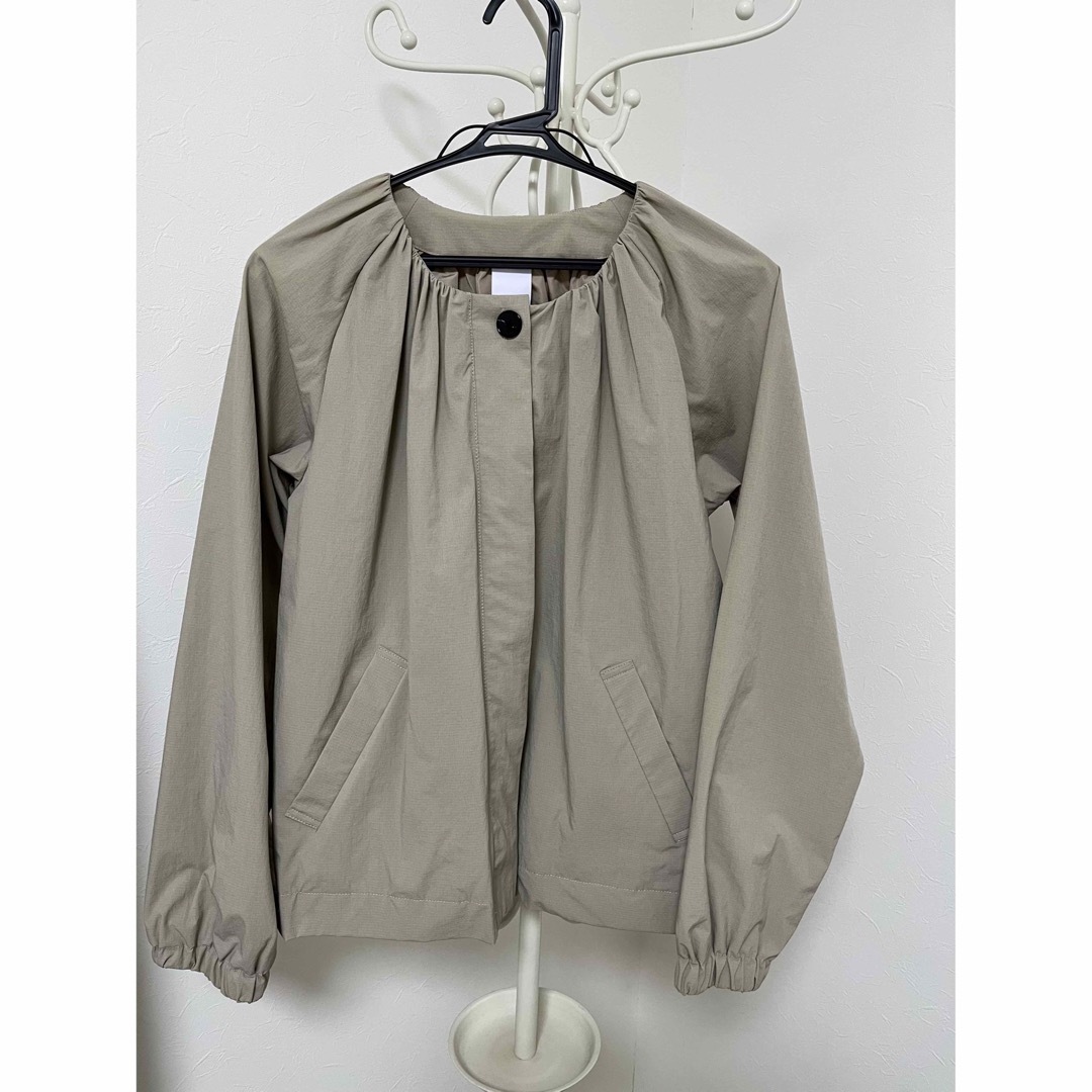 ELLE(エル)の新品　タグ付き　ELLE PARIS 大人フェミニン　ブルゾン レディースのジャケット/アウター(ブルゾン)の商品写真