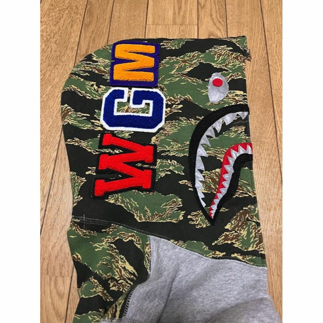 A BATHING APE - bape shark hoodie ベイプ エイプ シャーク パーカー