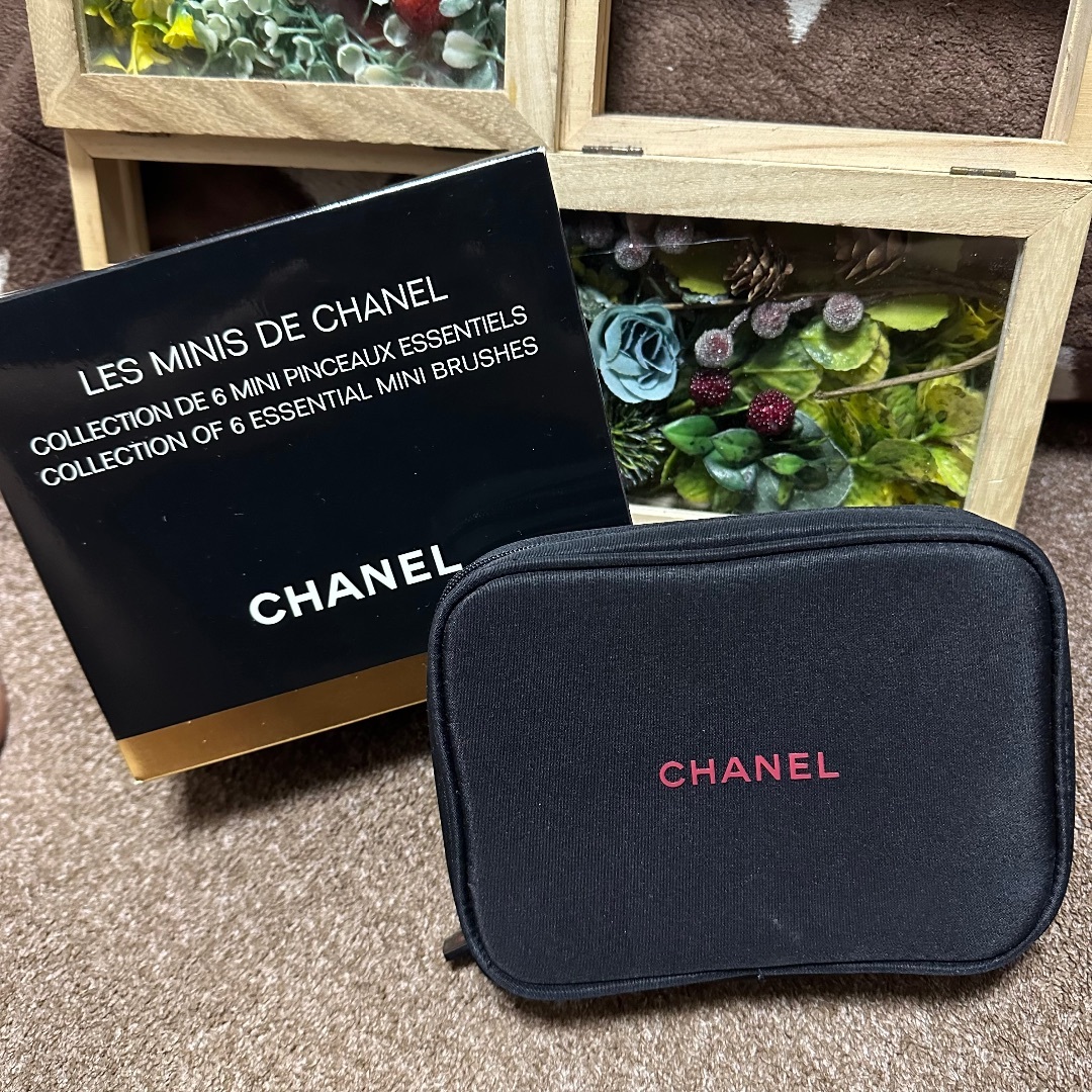 CHANEL 化粧ポーチ　レミニドゥシャネルレディース