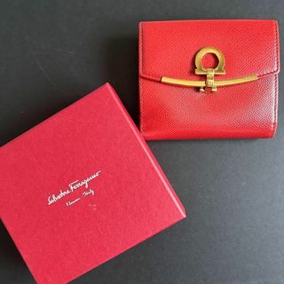 ✨新品未使用✨　Ferragamo ミニ財布　ダブルガンチーニ　フラップ　折り