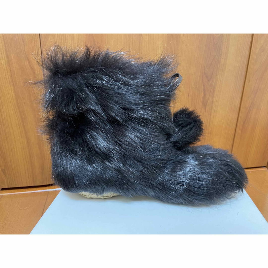 VIKTOR&ROLFヴィクター&ロルフ ファーブーツ新品37.5 VIKTOR&ROLFヴィクター&ロルフ ファーブーツ新品37.5