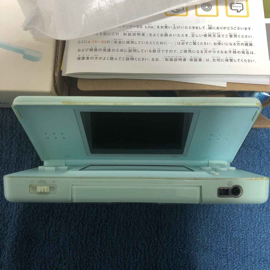 ニンテンドーDS(ニンテンドーDS)のNintendo DS ニンテンド-DS LITE アイスブルー エンタメ/ホビーのゲームソフト/ゲーム機本体(携帯用ゲーム機本体)の商品写真