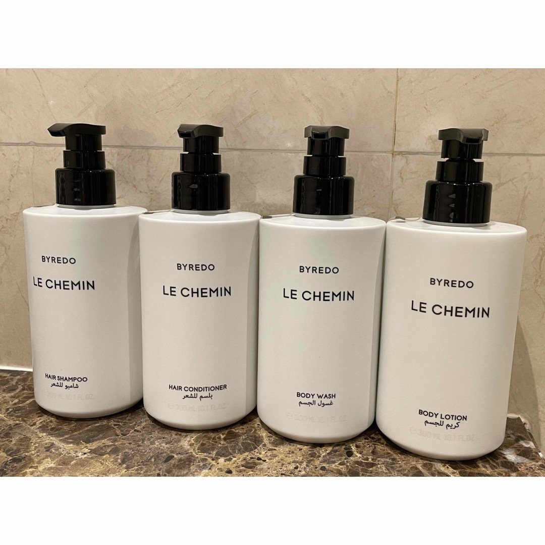 BYREDO(バレード)の日本未発売【BYREDO】LE CHEMIN 1本　新品未使用　300ml コスメ/美容のヘアケア/スタイリング(シャンプー)の商品写真