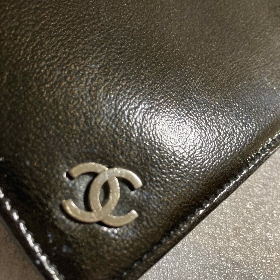 CHANEL(シャネル)のシャネル財布　長財布　本革エナメル　ブラック系 レディースのファッション小物(財布)の商品写真