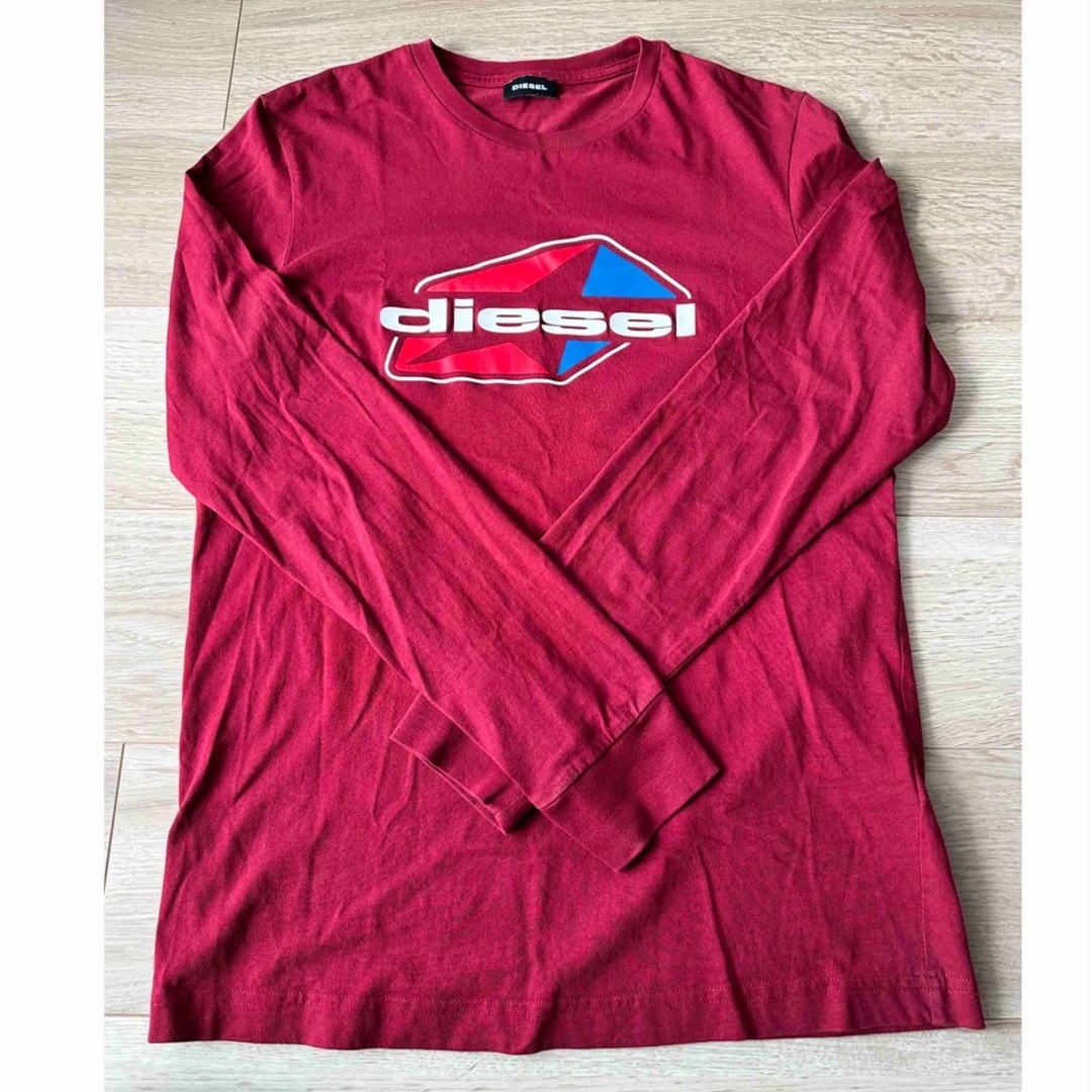 DIESEL(ディーゼル)のDIESEL ディーゼル ロゴプリント ロンT ボルドーレッド メンズのトップス(Tシャツ/カットソー(七分/長袖))の商品写真