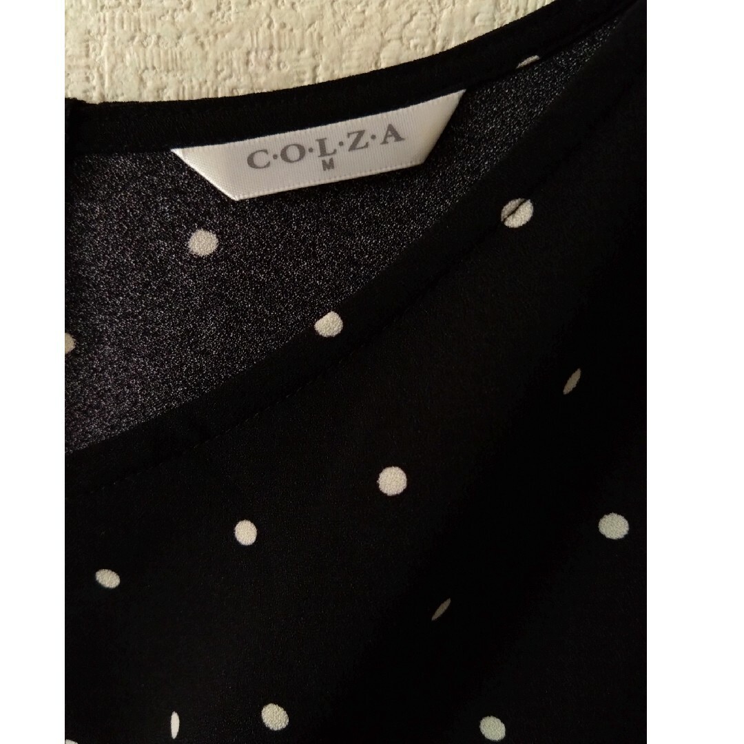 COLZA(コルザ)のCOLZA　黒のドット　ワンピース レディースのワンピース(ひざ丈ワンピース)の商品写真