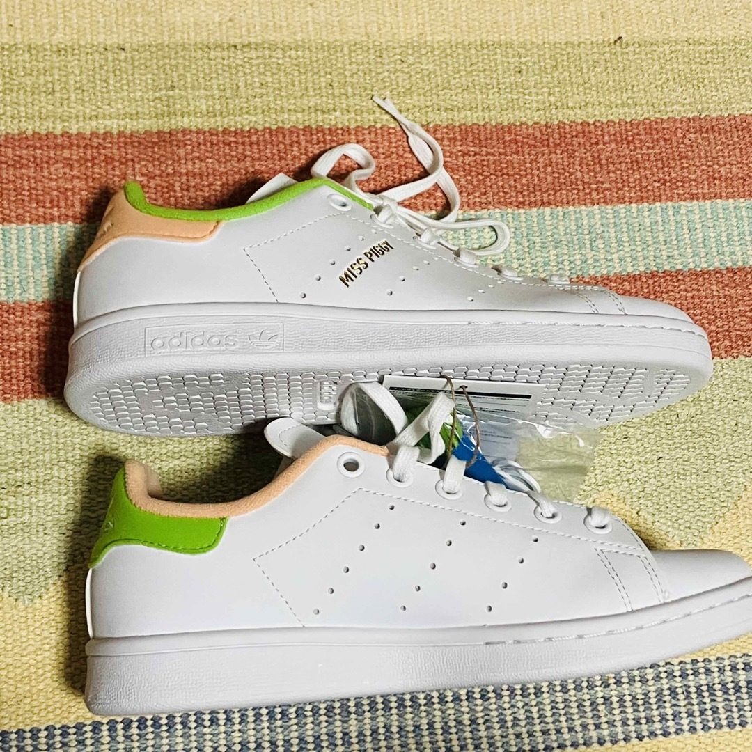 adidas misspiggy レア スタンスミス ピンク スニーカー