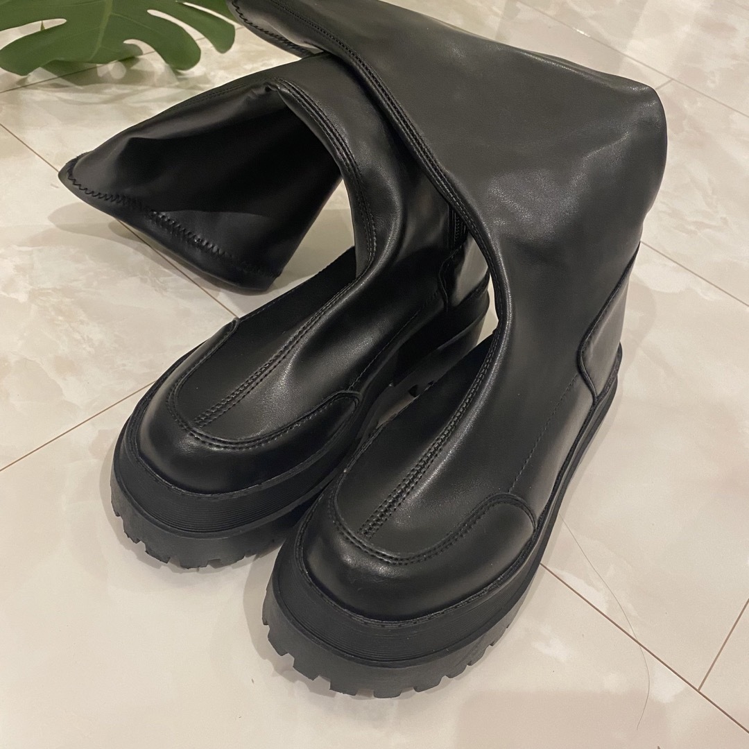 GRL(グレイル)のGRL グレイル　厚底タンクソールレザーロングブーツ レディースの靴/シューズ(ブーツ)の商品写真
