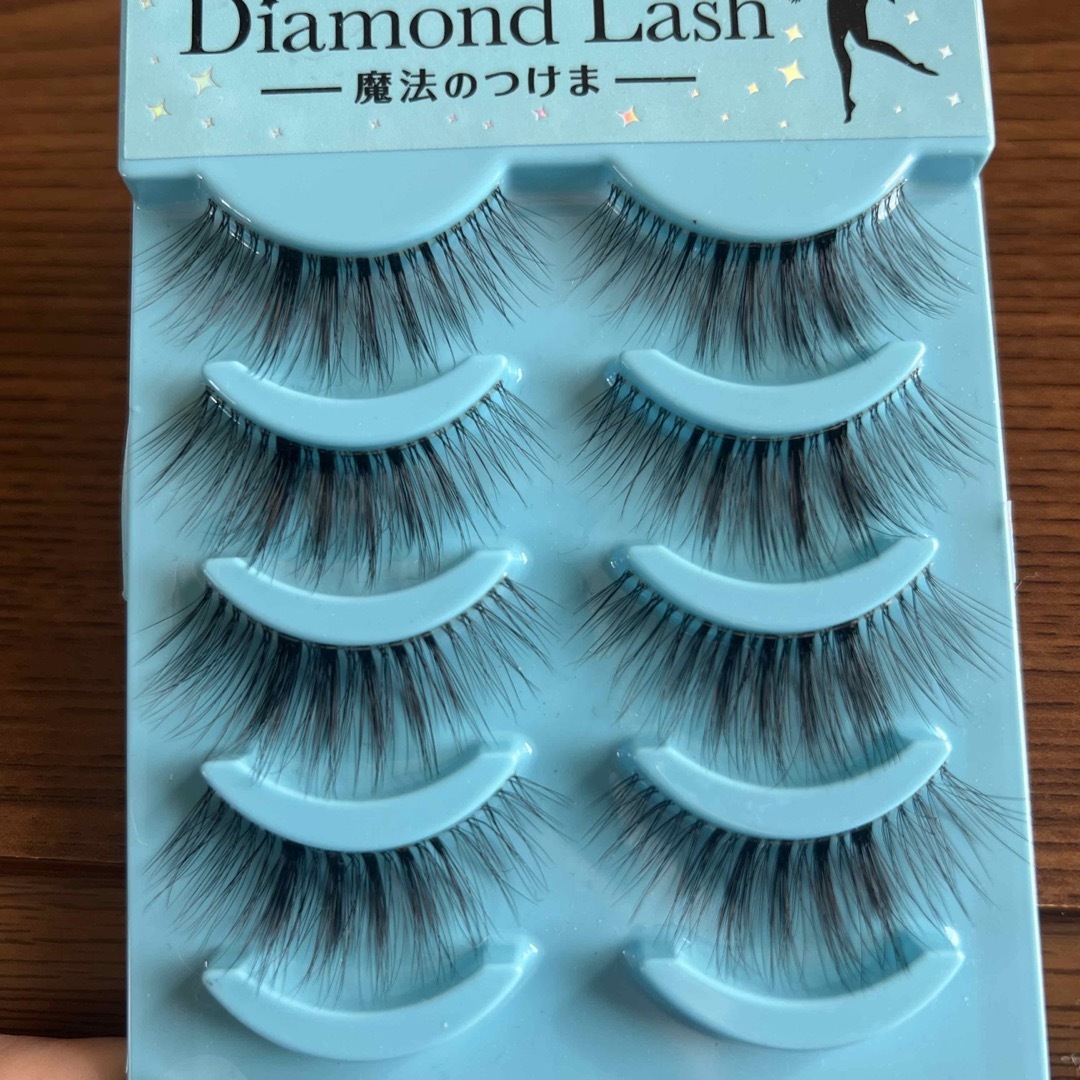 Diamond Lash(ダイヤモンドラッシュ)のDiamond Lash つけまつげ　上用 コスメ/美容のベースメイク/化粧品(つけまつげ)の商品写真