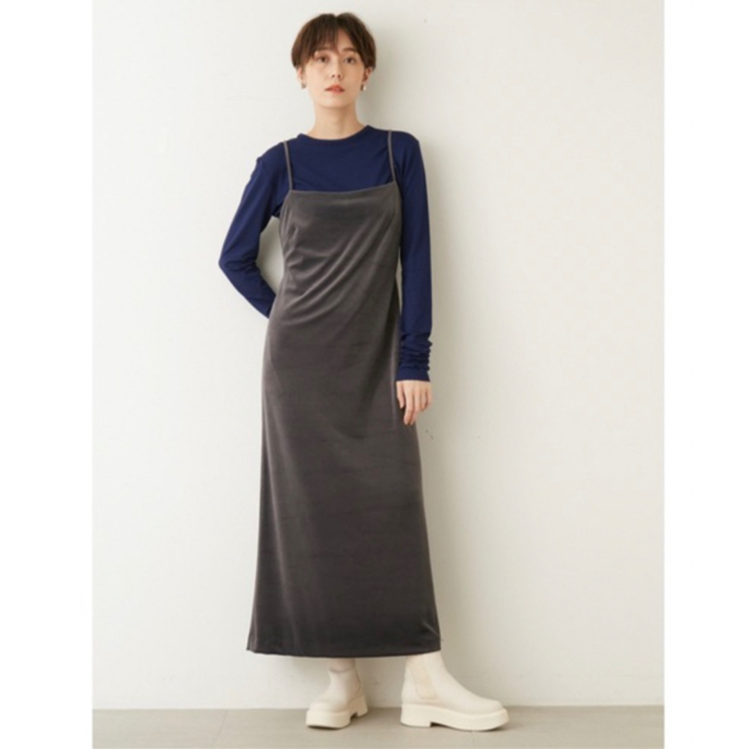 emmi atelier(エミアトリエ)の専用　　【emmi atelier】ロンTセットベロアキャミワンピース   レディースのワンピース(ロングワンピース/マキシワンピース)の商品写真