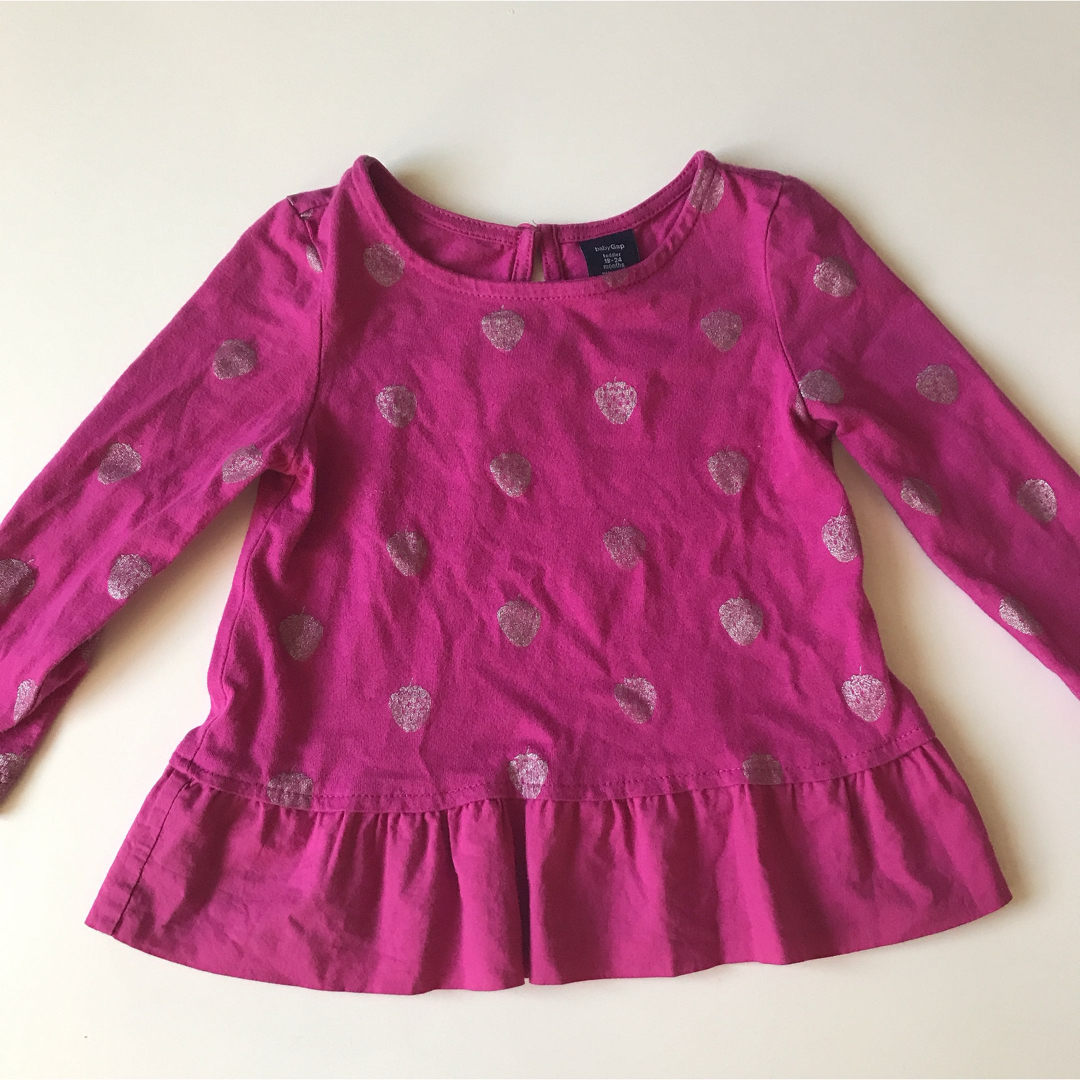 babyGAP(ベビーギャップ)のbabyGap いちごちゃんロンT 18-24months キッズ/ベビー/マタニティのキッズ服女の子用(90cm~)(Tシャツ/カットソー)の商品写真