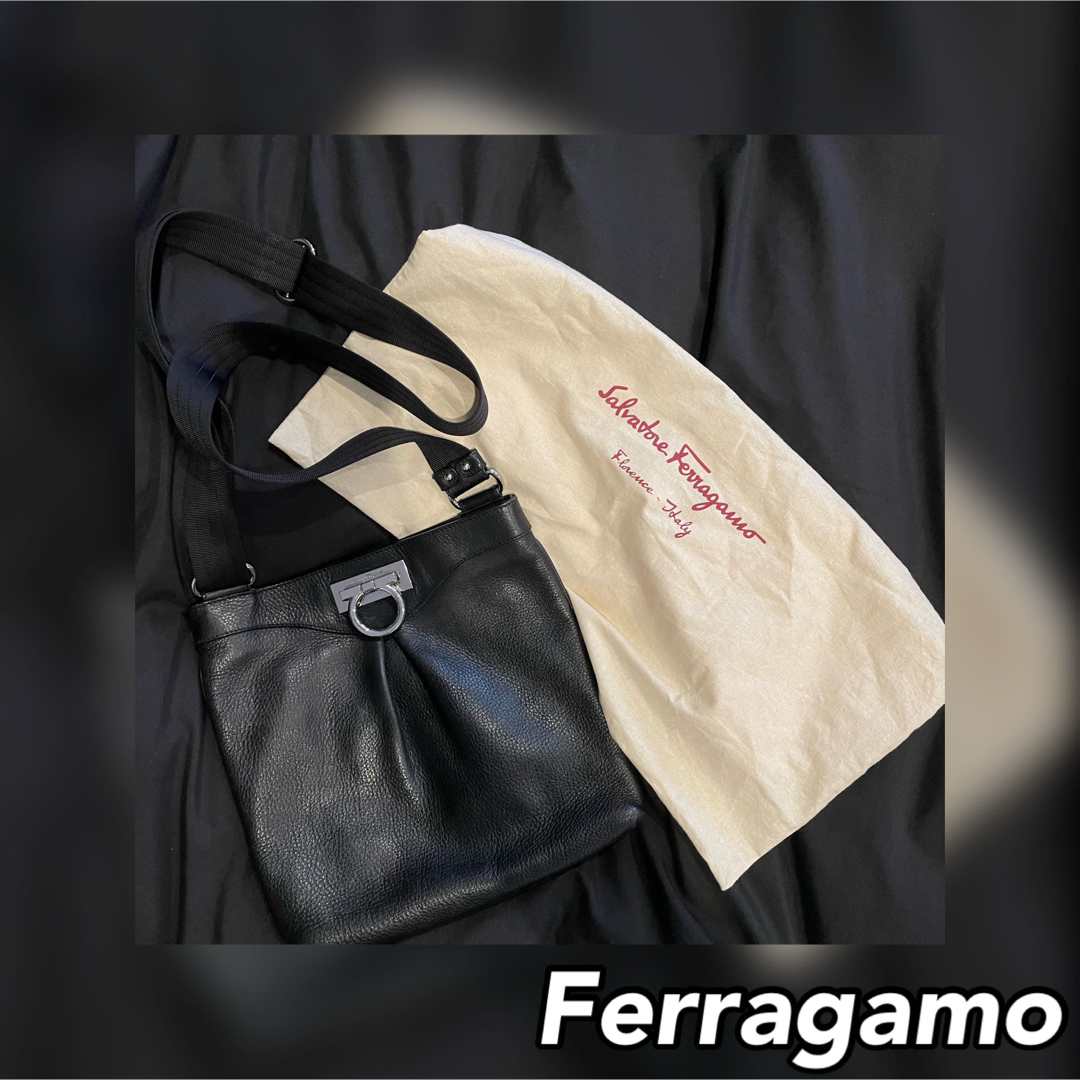 Ferragamo＊ショルダーバッグ