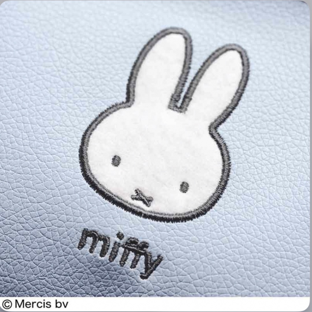 miffy(ミッフィー)のSPRiNG スプリング 2023年 12月号 【雑誌 付録】 レディースのファッション小物(ポーチ)の商品写真