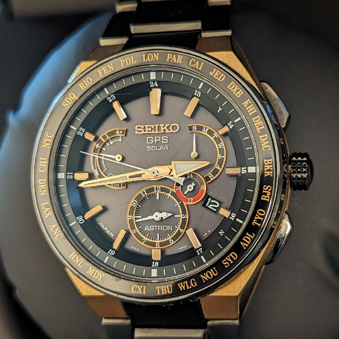 SEIKO(セイコー)の★美品★黒×金 SBXB126 アストロン エグゼクティブライン　チタンモデル メンズの時計(腕時計(アナログ))の商品写真