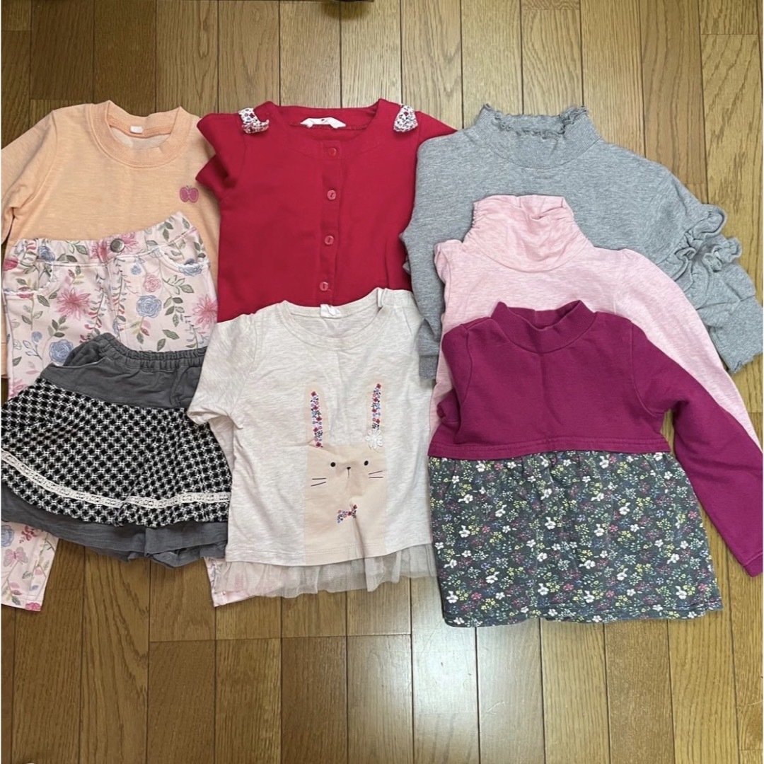 女の子　秋　冬　90〜100 8着 キッズ/ベビー/マタニティのキッズ服女の子用(90cm~)(Tシャツ/カットソー)の商品写真